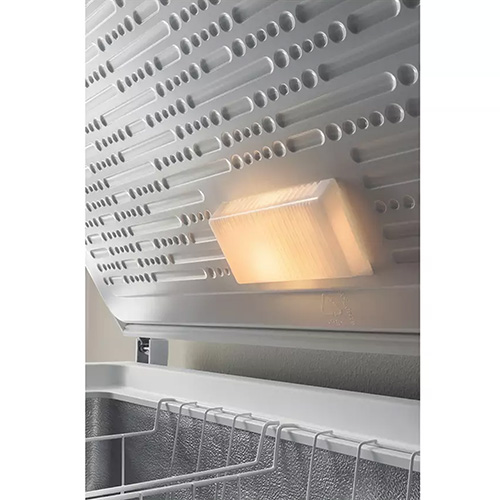 OS 2A 250 H2 1 250L white chest freezer